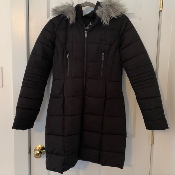 Atmosphere Jackets & Coats Black Puffer Jacket With Gray Fur Hood